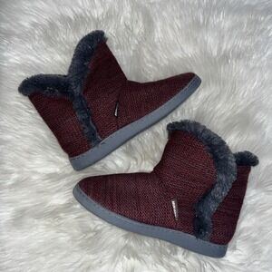 Muk-Luk Cheyenne Boot Slippers Shoes Women's 9-10 Burgundy Gray Faux Fur Slip On